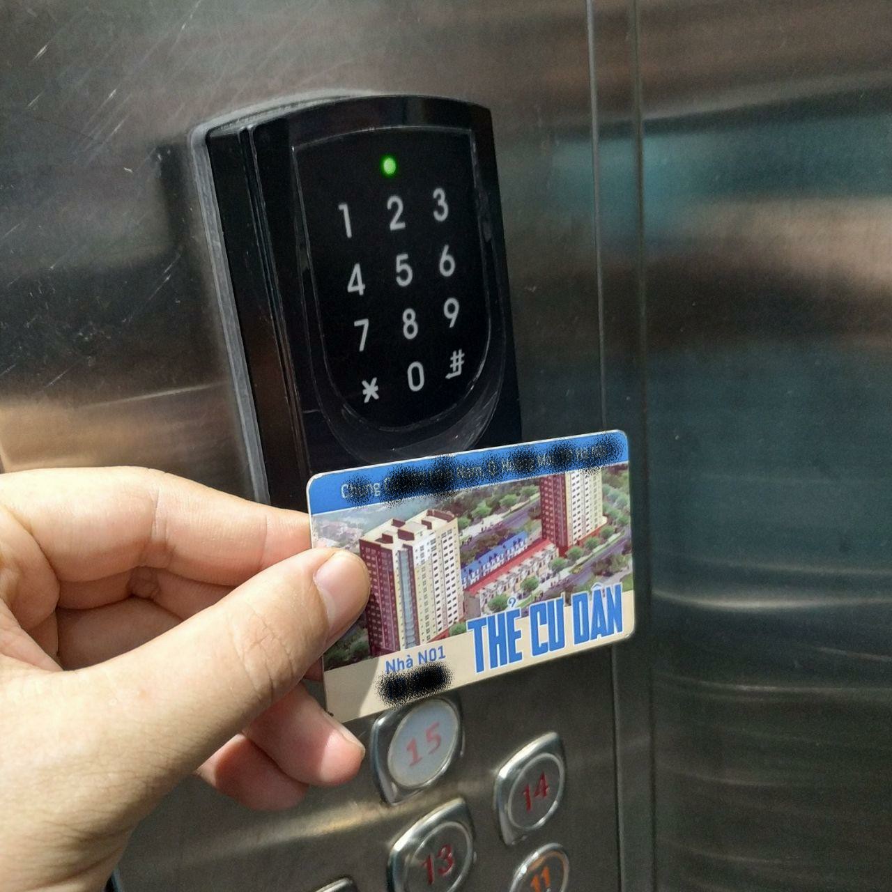 sao chép thẻ từ thang máy
